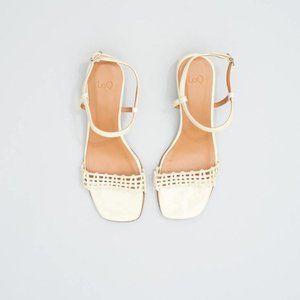 LOQ Luisa Sandal in cream